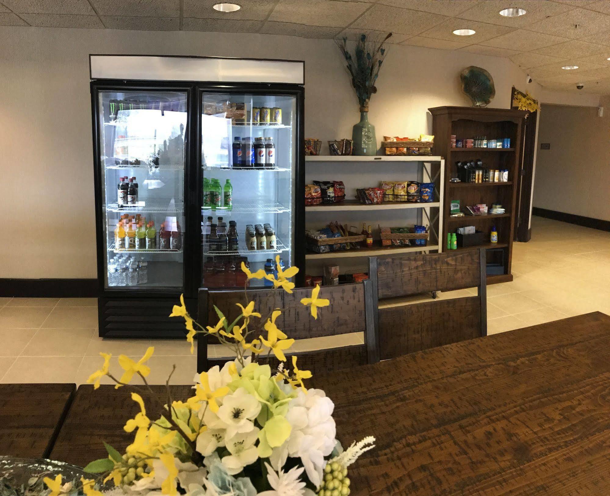 Greenfield Inn & Suites Owensboro, Ky Airport Экстерьер фото